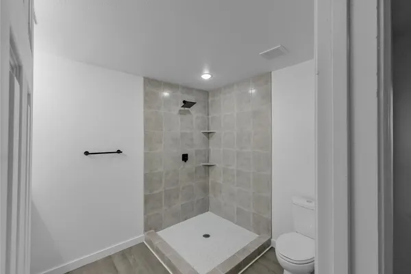 1411 SWISS ST