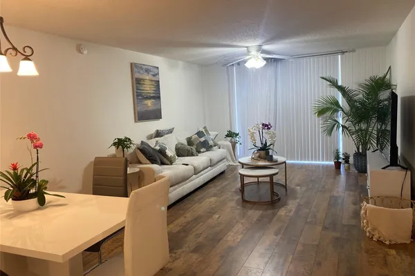 7173 ORANGE DR 220B