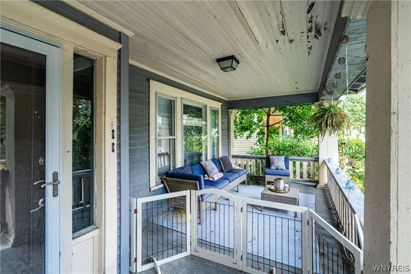 58 INWOOD PL