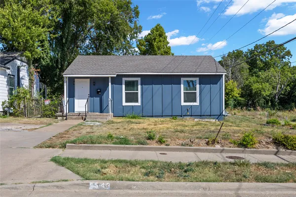 1543 GARZA AVE