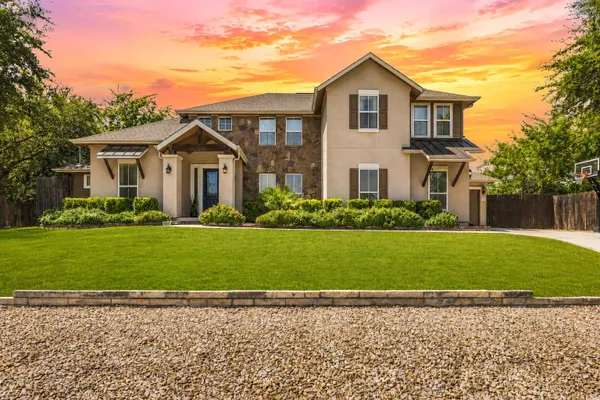 1010 CANYON EDGE DR