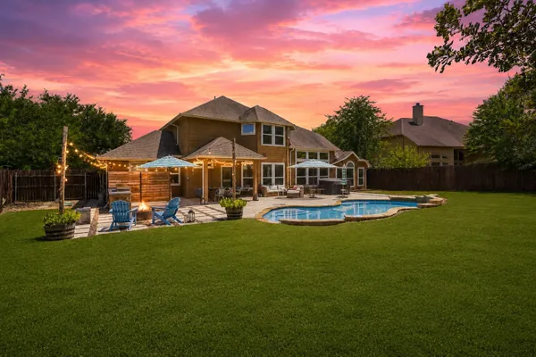 1010 CANYON EDGE DR