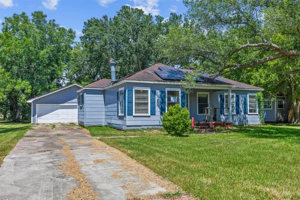 1904 WRIGHT BLVD