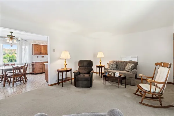 449 BELROSE DR