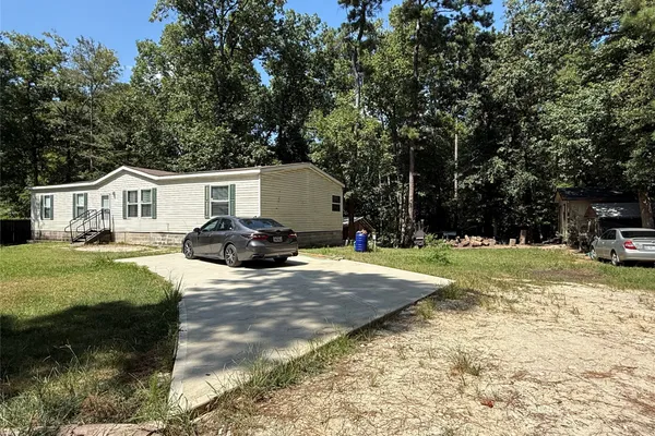 285 COUNTY RD 2221