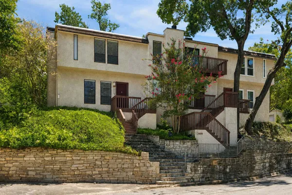 3609 LAS COLINAS DR A