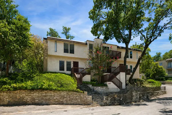 3609 LAS COLINAS DR A