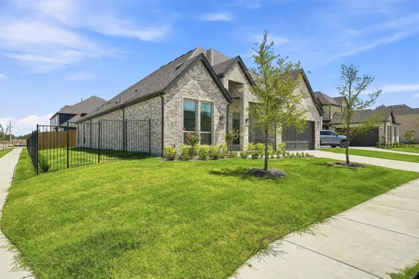 15264 HEARTLAND DR