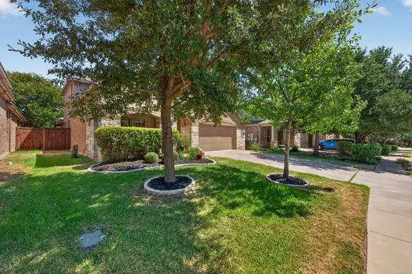 3813 CAMPFIRE DR