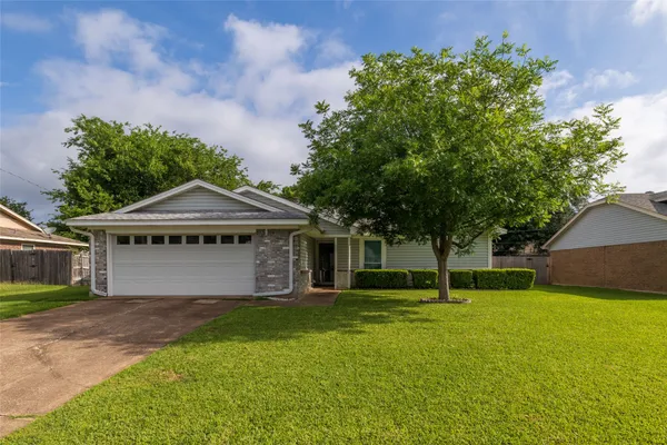 1309 MERCEDES ST