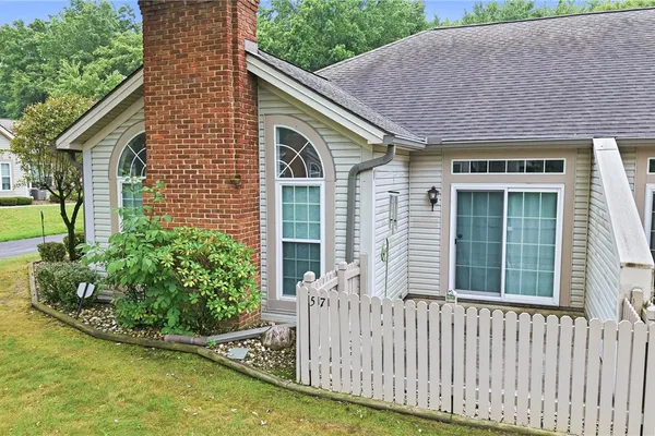 57 STONE RIDGE BLVD