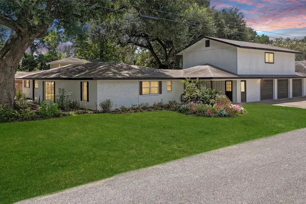 1409 KATHY AVE