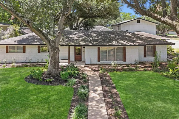 1409 KATHY AVE