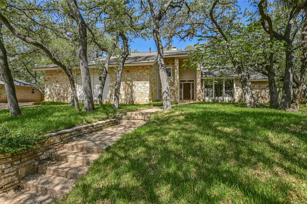 7704 BRAMBLEWOOD CIR