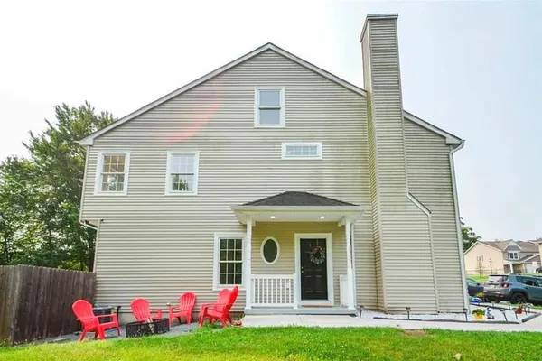 118 TRELLIS WAY