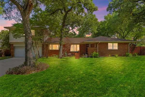 1417 SYLVAN DR