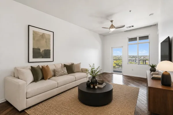 54 RAINEY ST 20