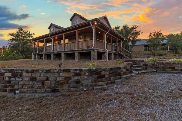 3204 TABLETOP MOUNTAIN DR