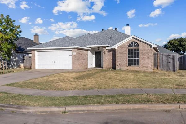 607 MEADOWBROOK DR