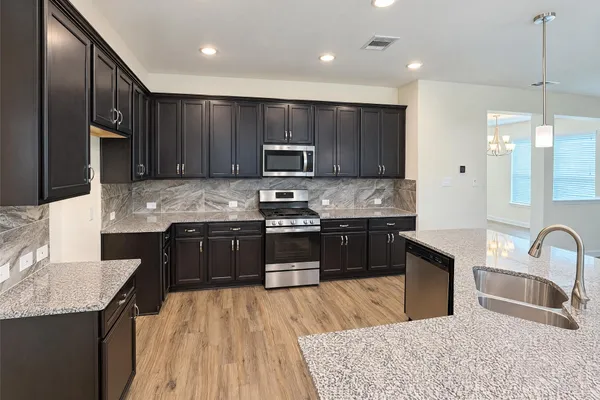 2713 RANGER LN
