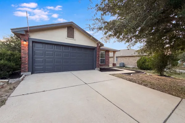 1107 BURGESS DR