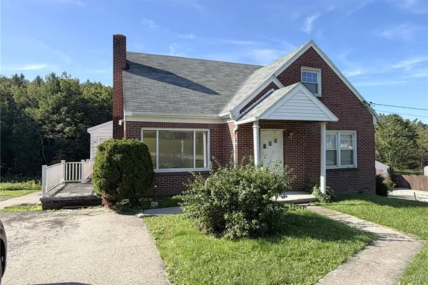 1047 W MAIN ST