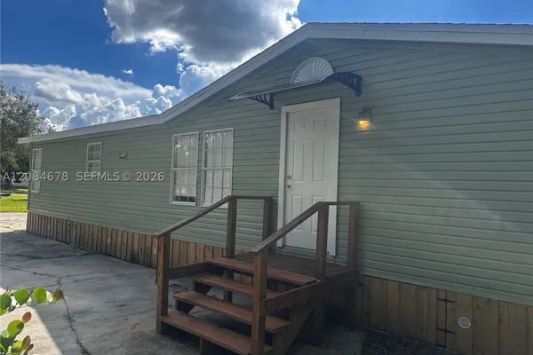 131 OAK DR