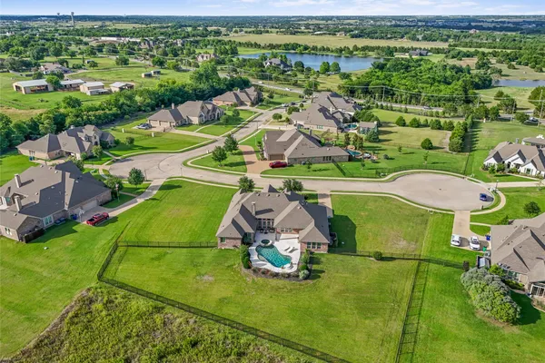 800 YASMIN CT