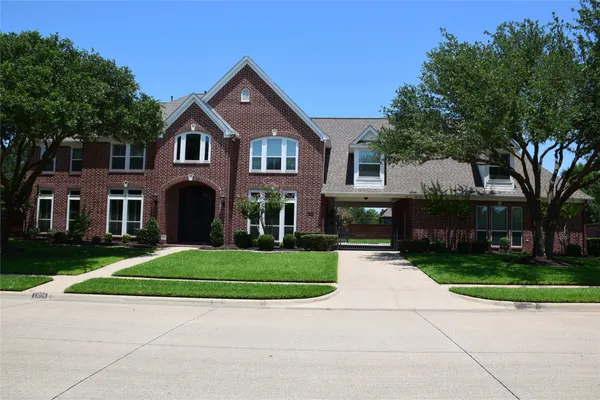 1804 MESQUITE CT
