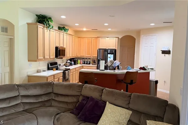 10601 SIR MICHAELS PLACE DR