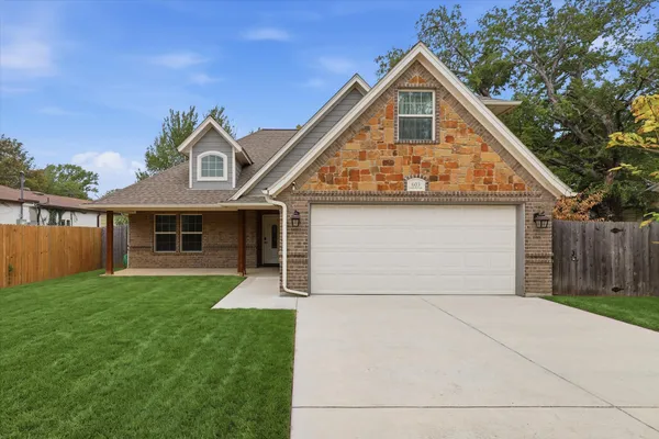 603 OAKLAWN DR
