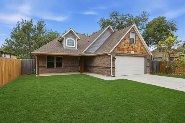 603 OAKLAWN DR