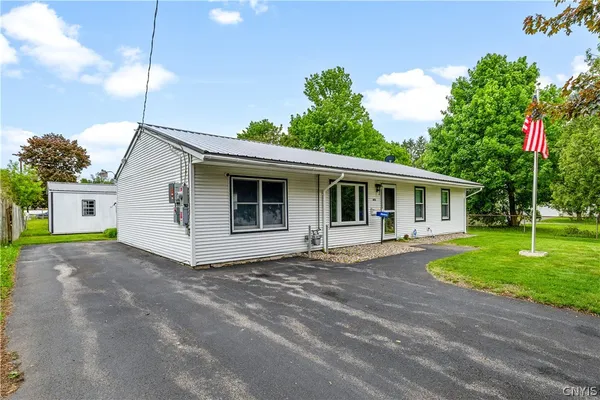 402 RICHMOND RD