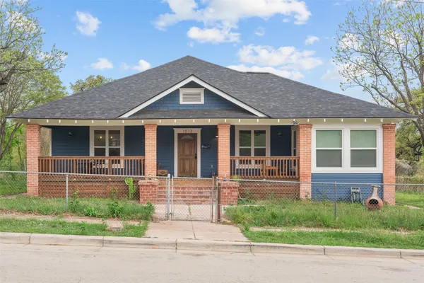 1013 POINDEXTER ST