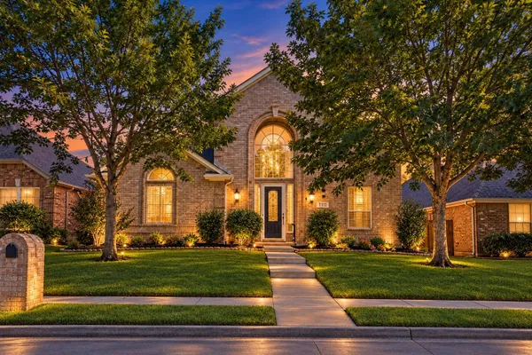 7112 BRYCE CANYON DR