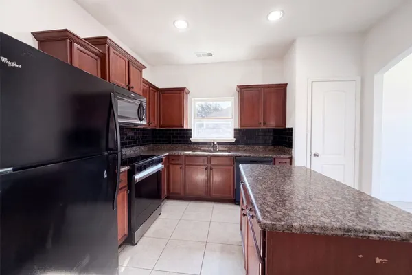 4101 TOWER LN