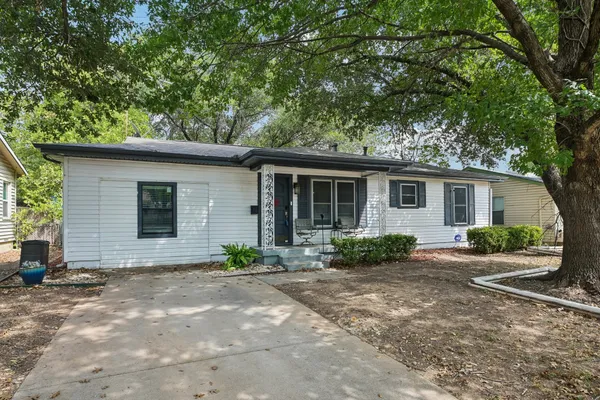 3204 AURORA ST