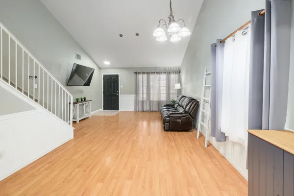 3503 ROCK SHELF LN