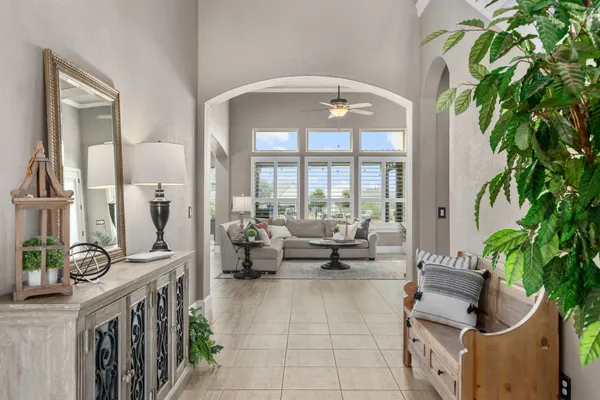 2220 QUARRY LOOP