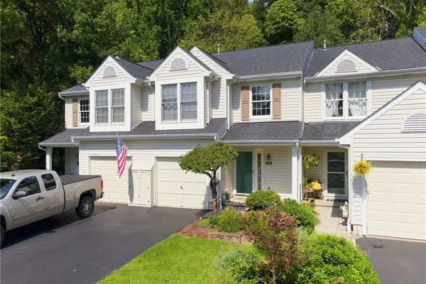 249 COMMONS DR