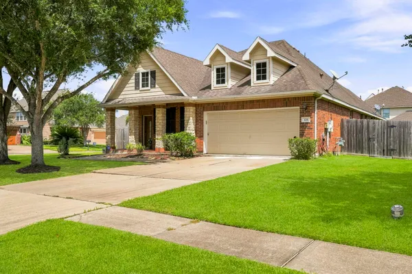 125 AVERY SPRINGS LN