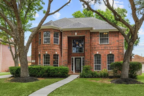8319 BIG BEND DR