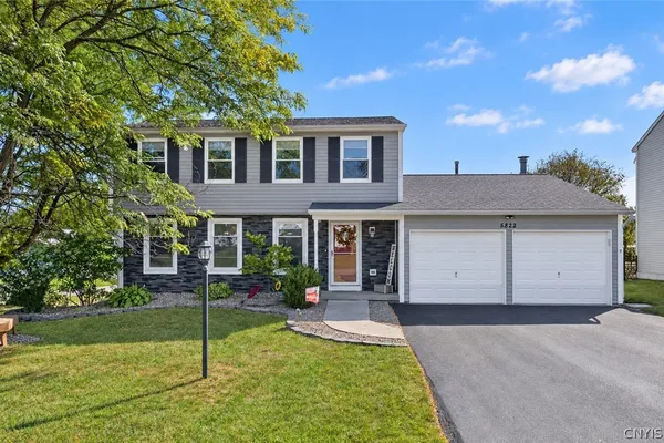 5822 MOUNTAIN LAUREL DR
