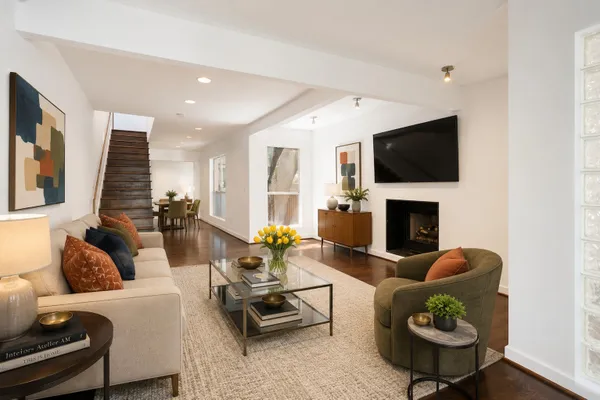 4122 TRAVIS ST 10