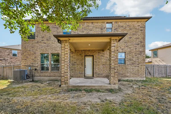4002 KINGS CANYON DR