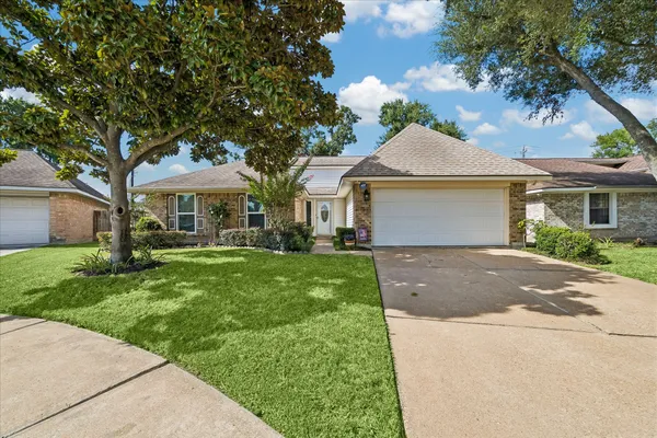 14526 ROYAL HILL DR
