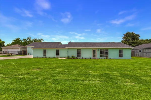 1212 DELORES ST