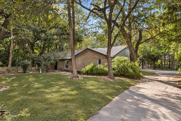1018 RANDY RD