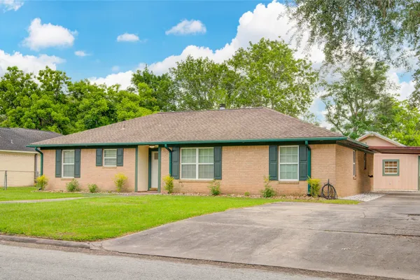 1461 CAMELLIA STREET DR