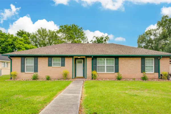 1461 CAMELLIA STREET DR